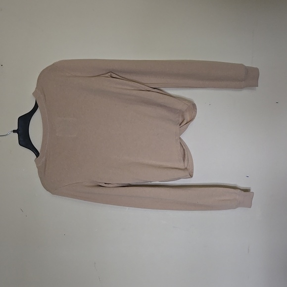 Hollister crop sweater - Picture 2 of 4